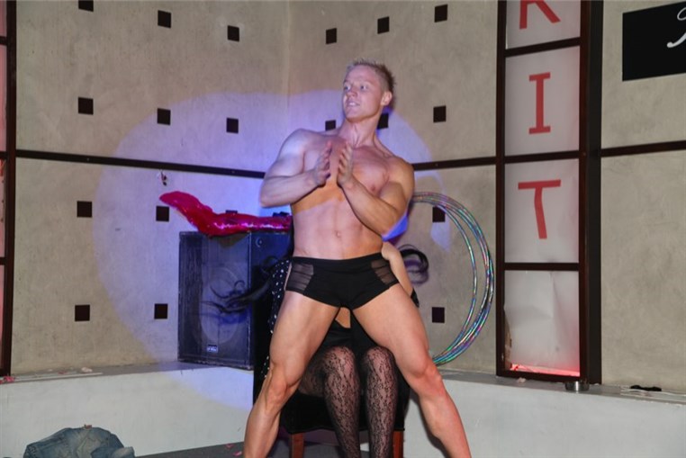 La Folie Rouge 2013 Part 1